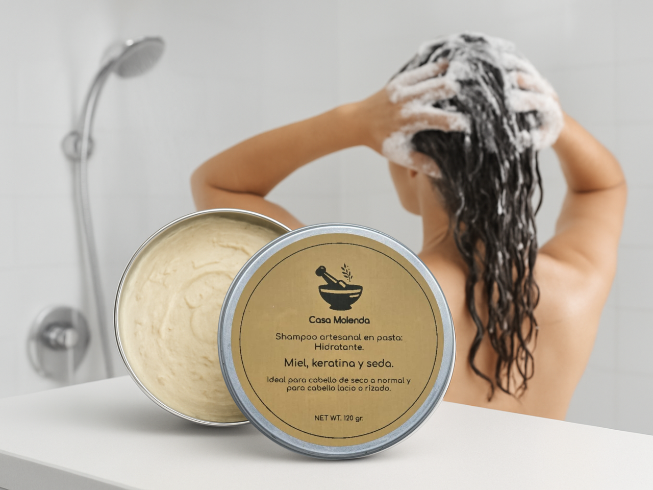 Shampoo en pasta hidratante con miel, seda y keratina