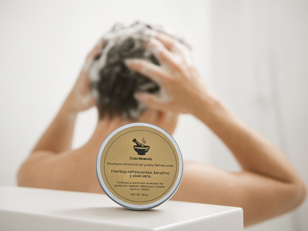 Shampoo en pasta refrescante con eucalipto, menta y hierbabuena