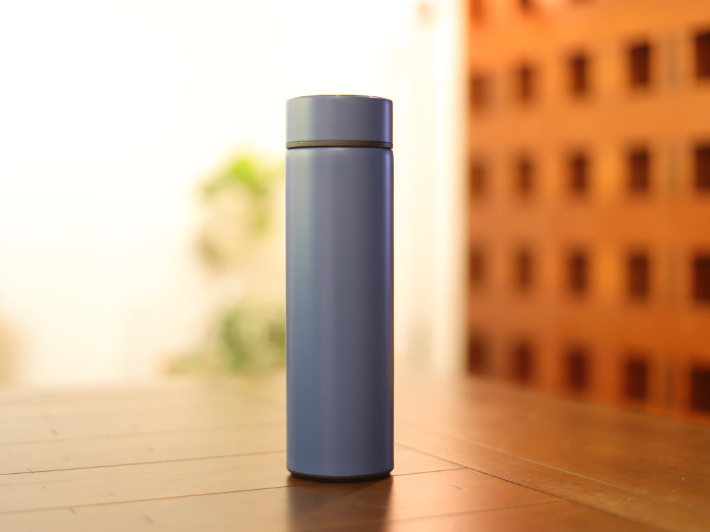 Termo azul con sensor de temperatura